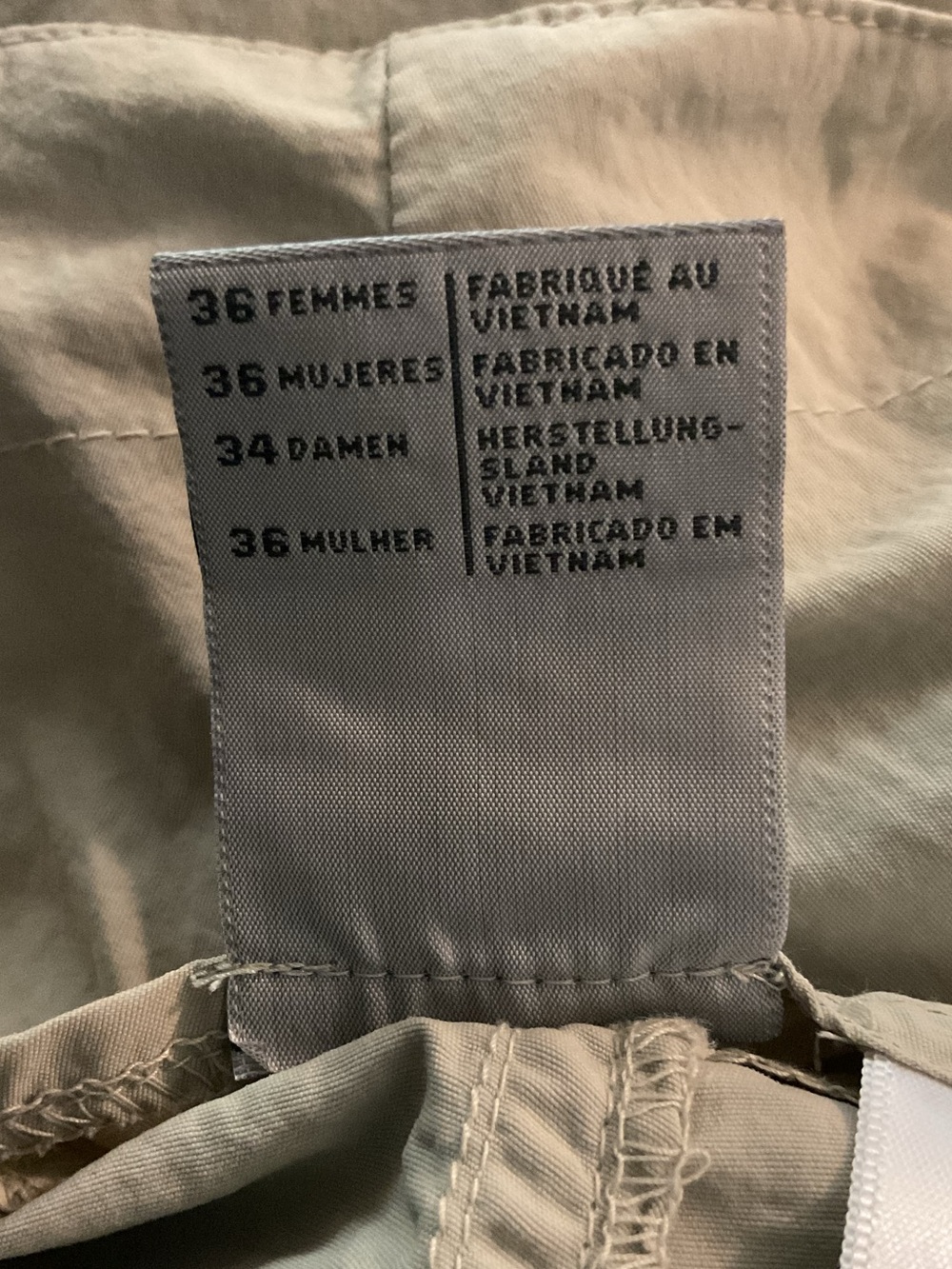 Columbia Beige/Tan Women's Outdoor Shorts - Picture 4 of 8